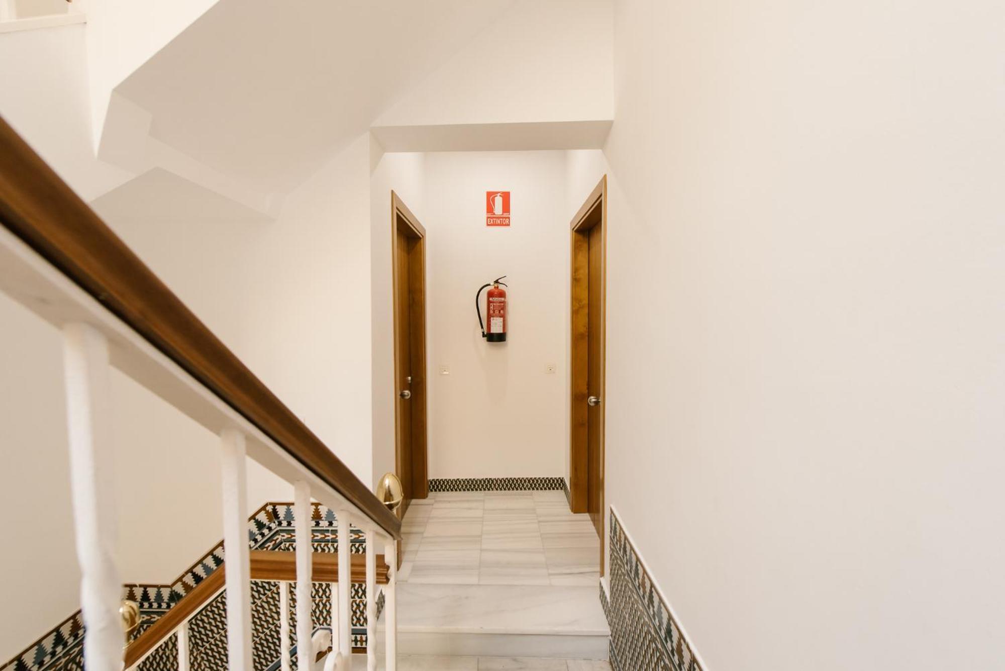 T2, Tirso De Molina, Apartamento Luminoso Y Tranquilo, Seville